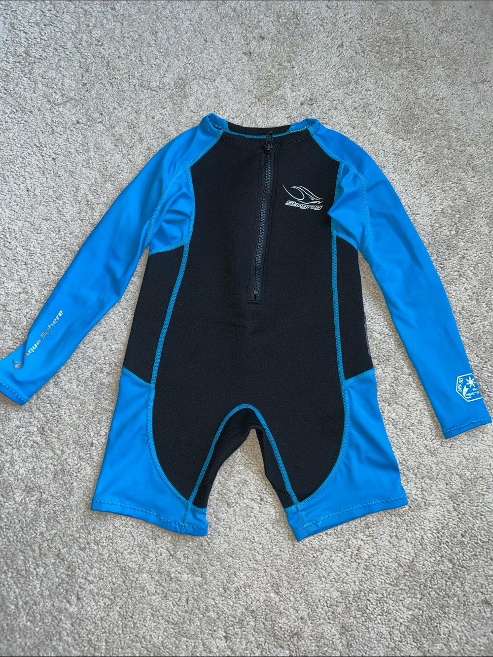 Stingray Kids Black and Bright Blue Long-Sleeve Swim Rashguard